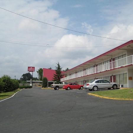 Charlotte Express Inn Екстер'єр фото